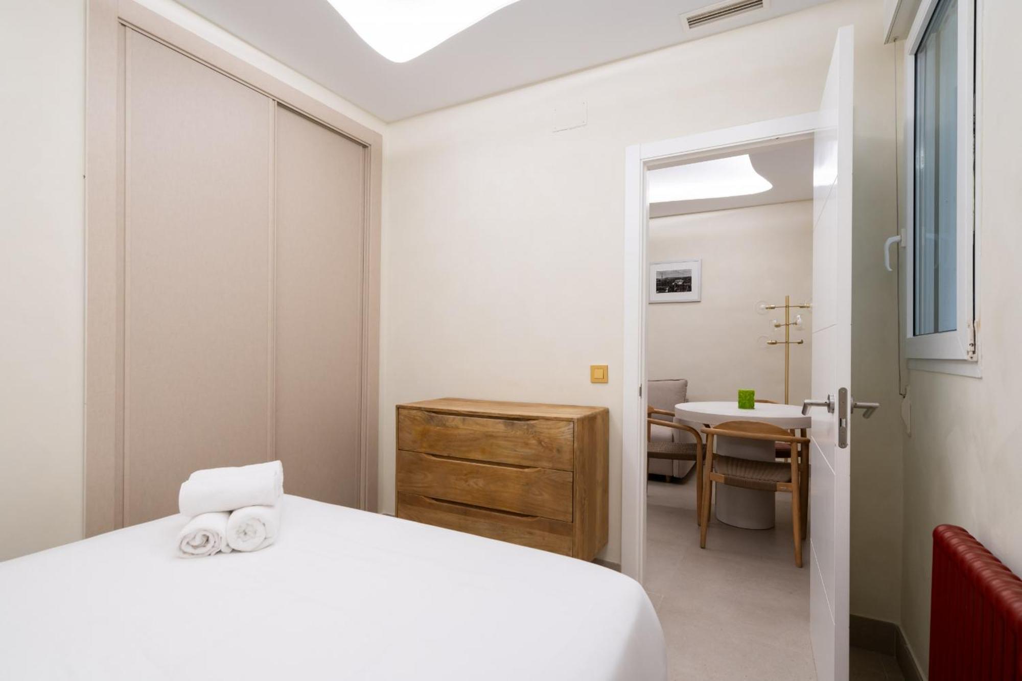Apartamento Exclusivo En El Retiro Metro Ibiza Alquiler Temporal Мадрид Екстер'єр фото